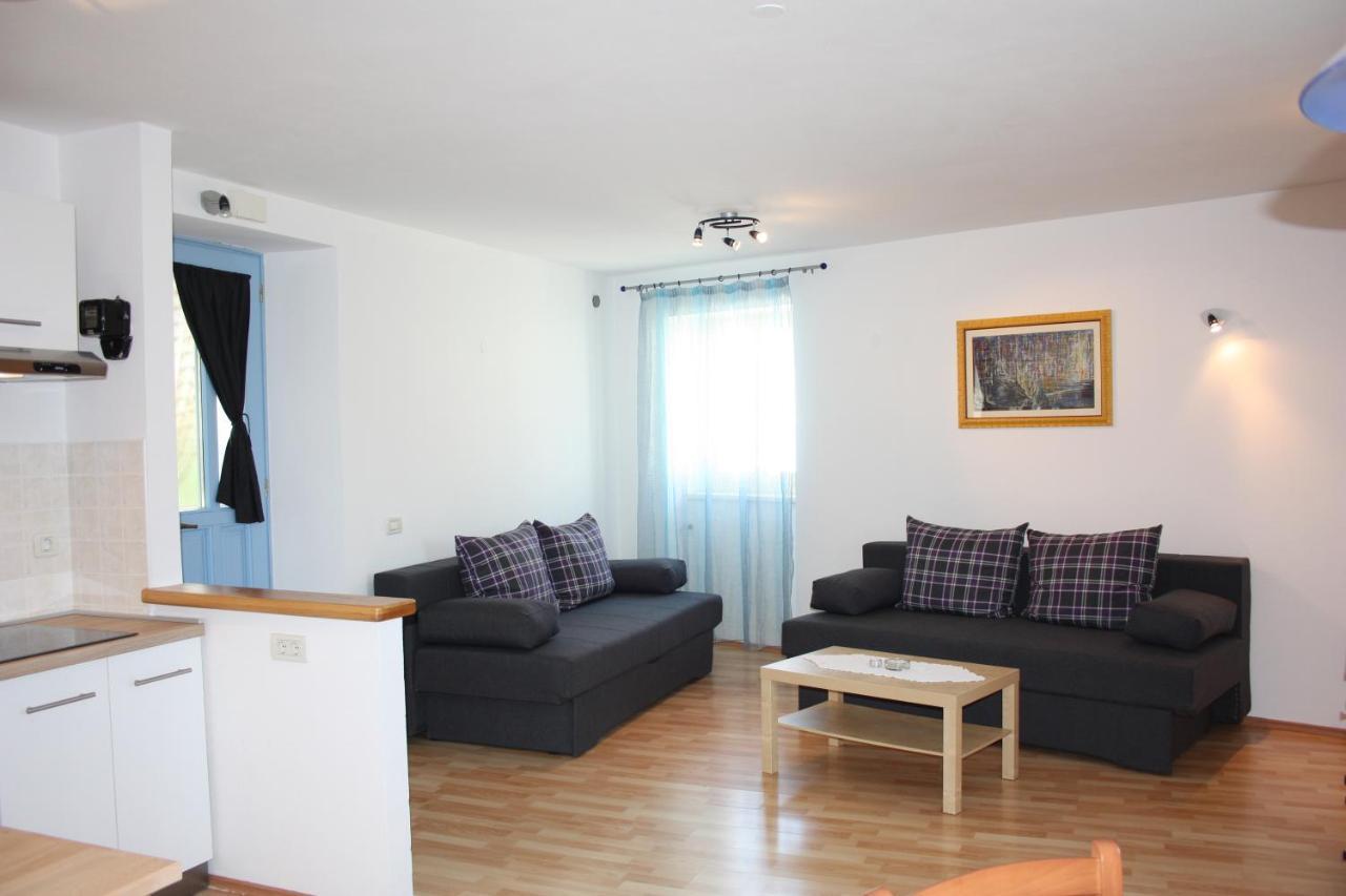 Apartment Nirvana فيرسار المظهر الخارجي الصورة