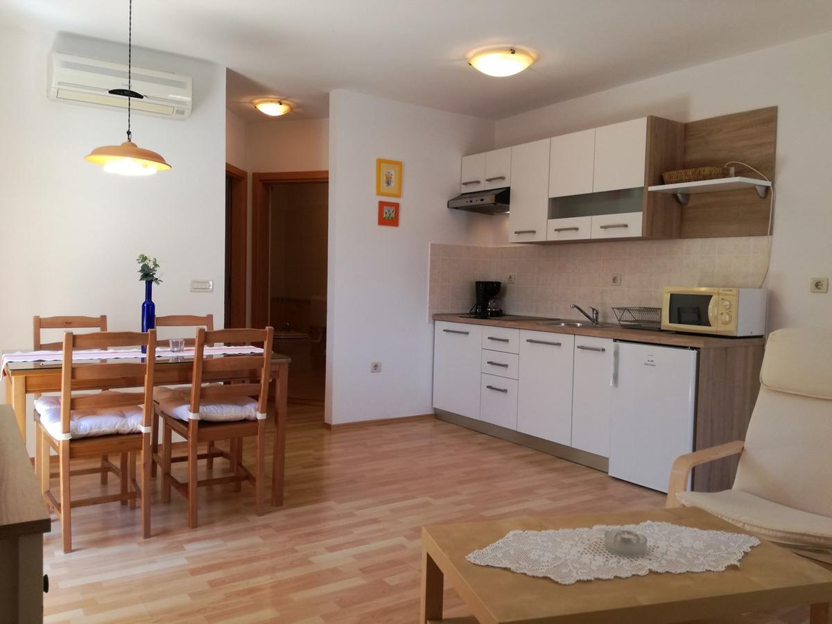 Apartment Nirvana فيرسار المظهر الخارجي الصورة