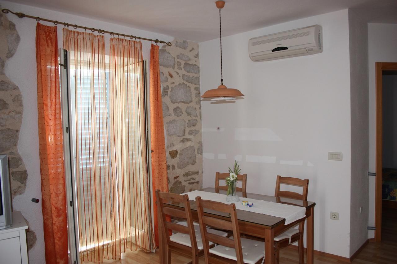 Apartment Nirvana فيرسار المظهر الخارجي الصورة
