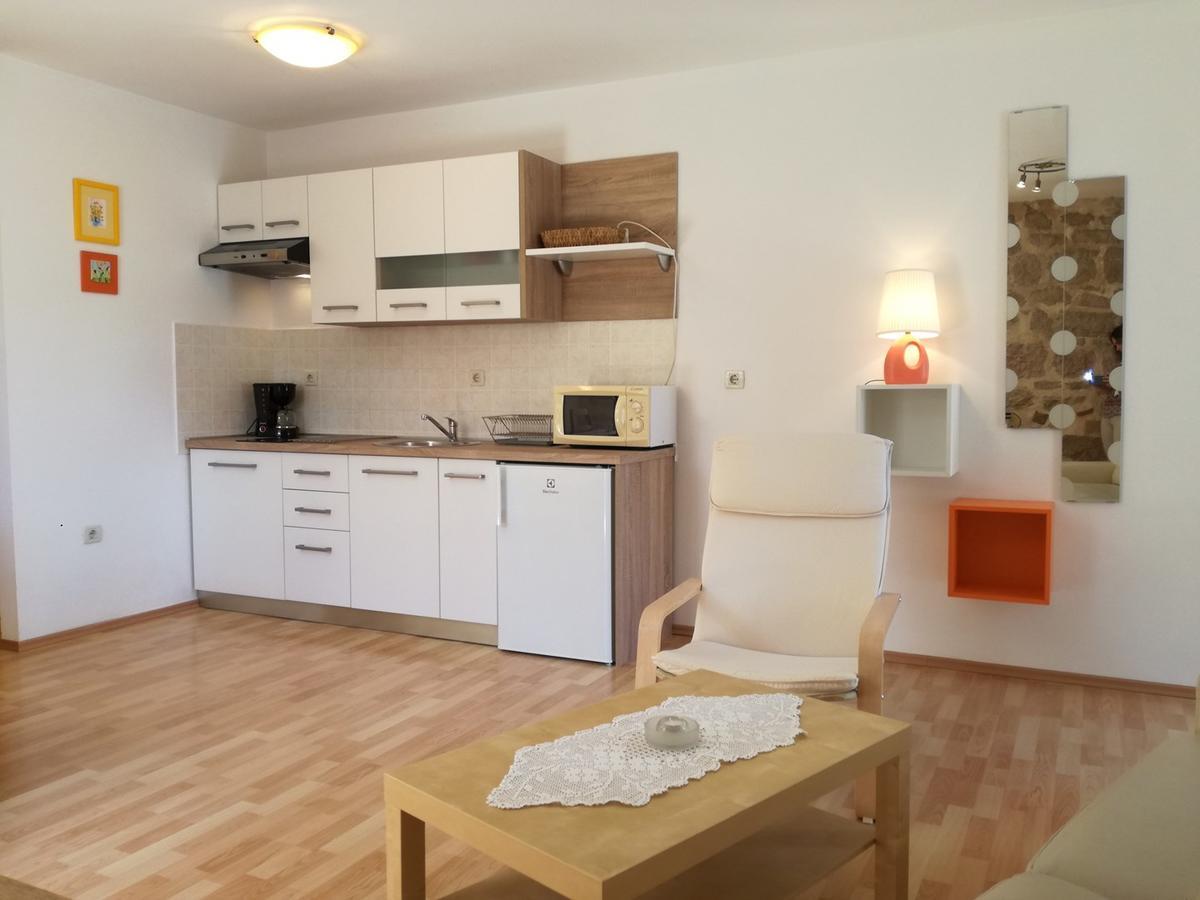 Apartment Nirvana فيرسار المظهر الخارجي الصورة