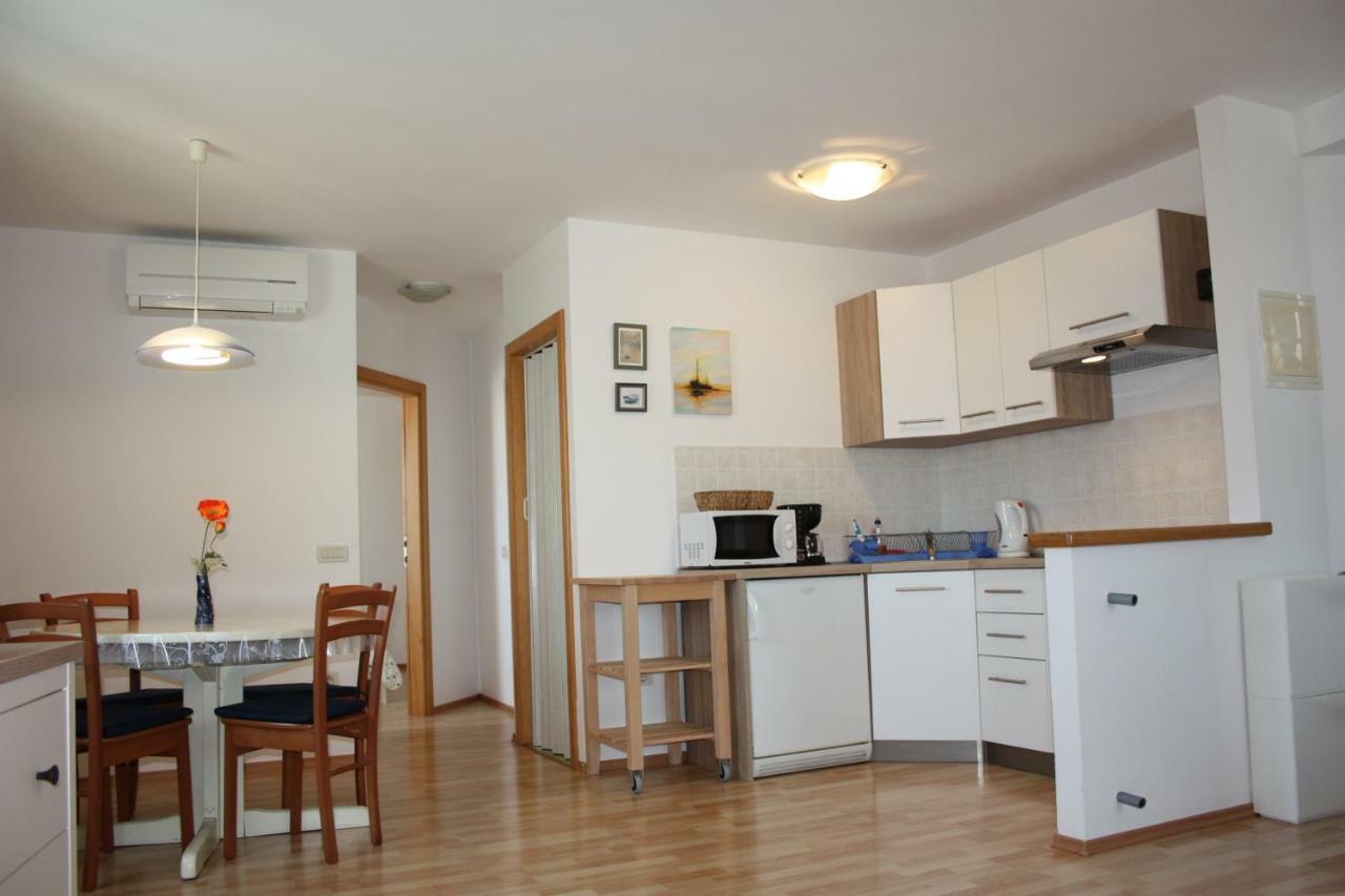 Apartment Nirvana فيرسار المظهر الخارجي الصورة