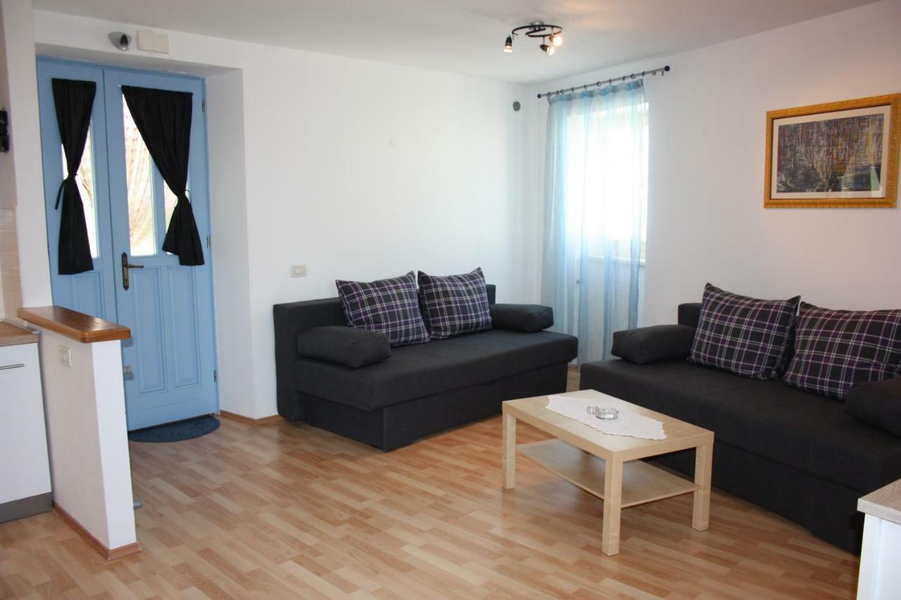 Apartment Nirvana فيرسار المظهر الخارجي الصورة